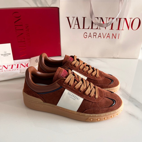 FASH Valentino Shoes 2403PZ0039