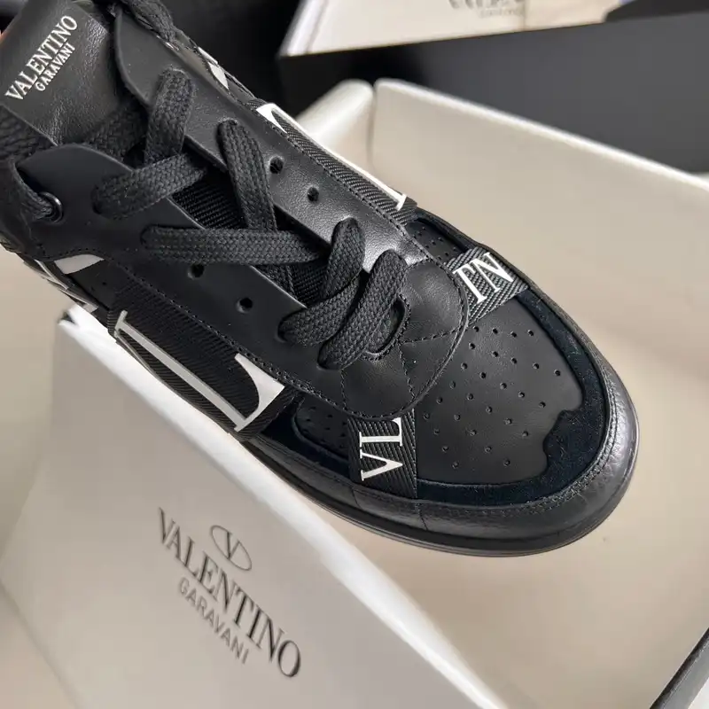 Fashionrep Valentino Shoes 2403PZ0046