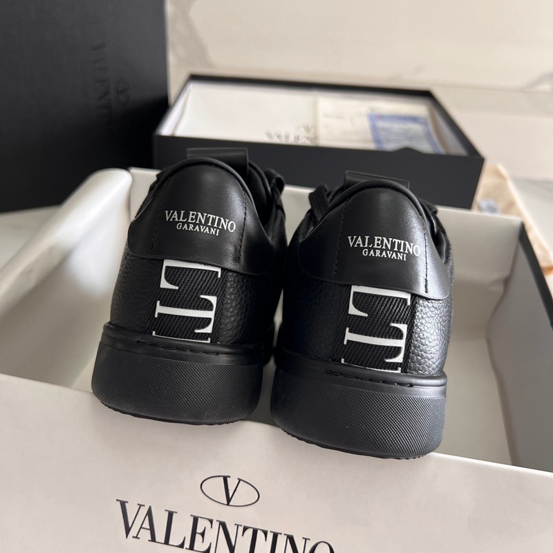 FASH Valentino Shoes 2403PZ0046