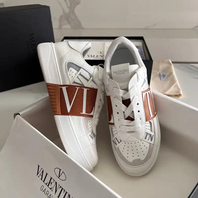 Valentino Shoes 2403PZ0050