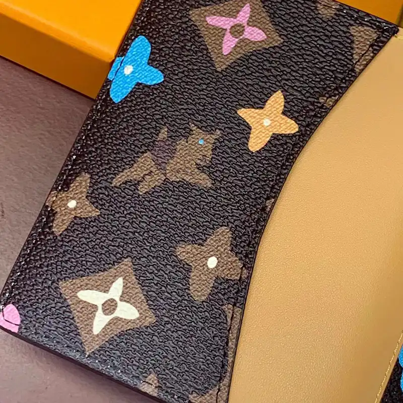 LV Bag 2404HT0004