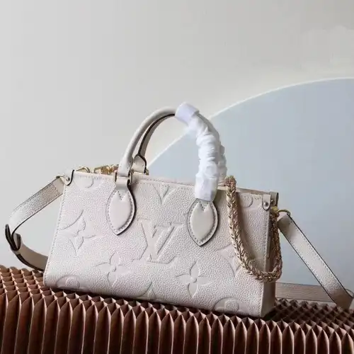 LV Bag 2404HT0008