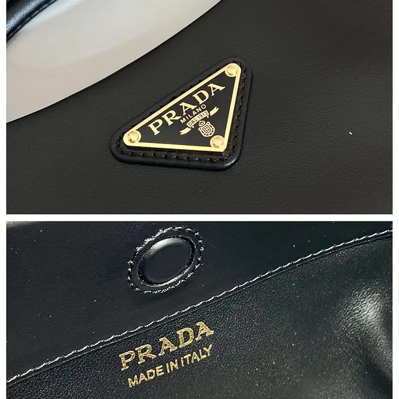 Prada Bags 2404YA0070