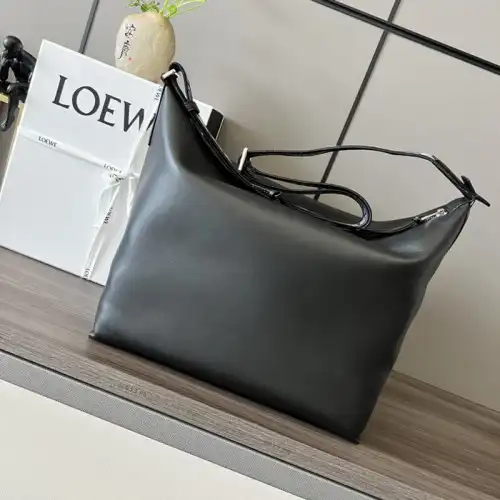 Loewe Bags 2404YA0076