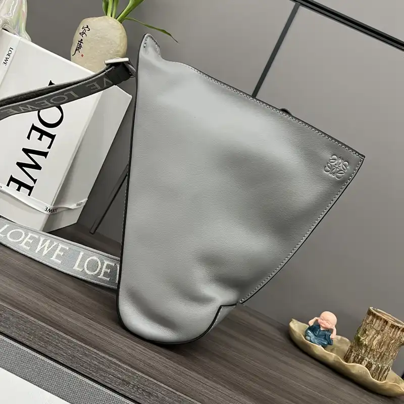 Loewe Bags 2404YA0086