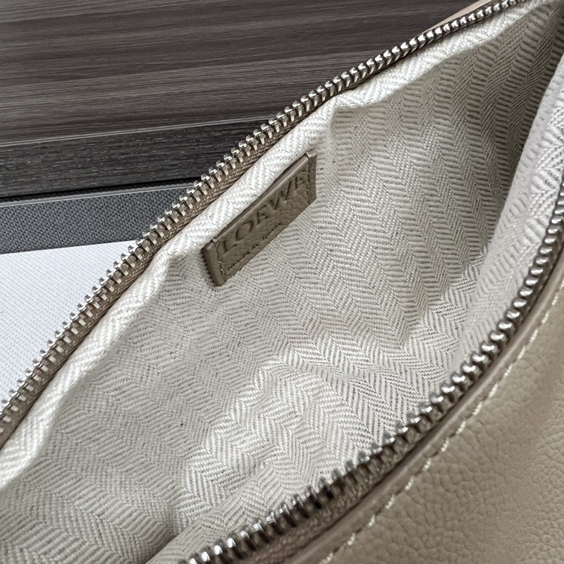 Loewe Bags 2404YA0088