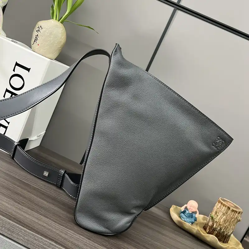 Loewe Bags 2404YA0089