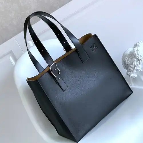 Fashionrep Loewe Bags 2404YA0116