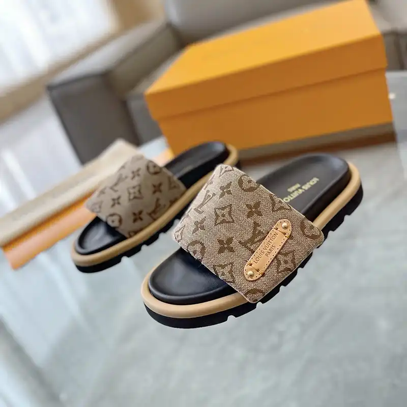 LV Shoes 2405SH0016