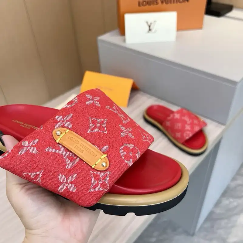 LV Shoes 2405SH0017