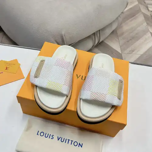 Fashionrep LV Shoes 2405SH0024