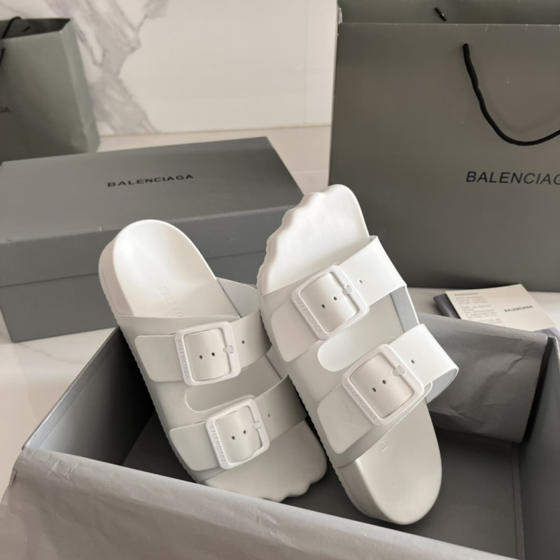 FASH Balenciaga Shoes 2405SH0039