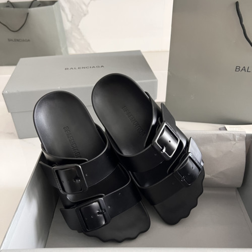 FASH Balenciaga Shoes 2405SH0040