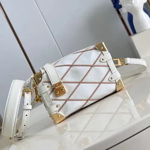 LV Bags 2405YA0001