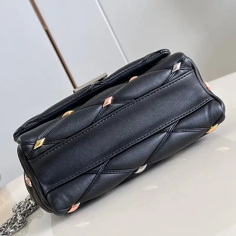 LV Bags 2405YA0008