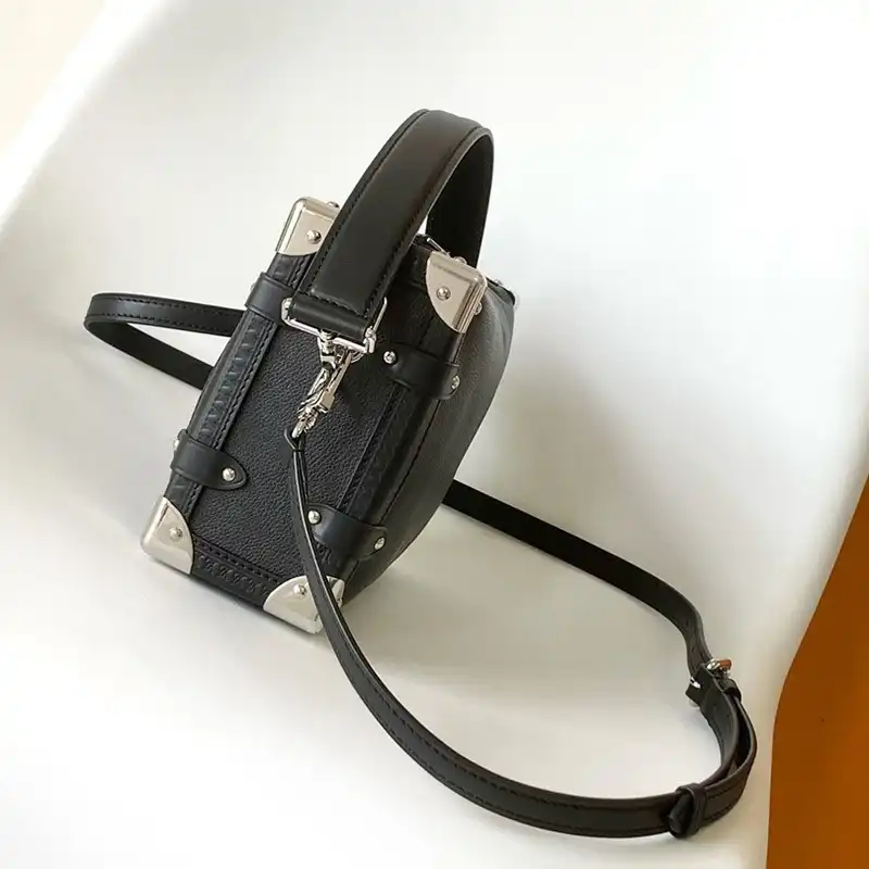 LV Bags 2405YA0101