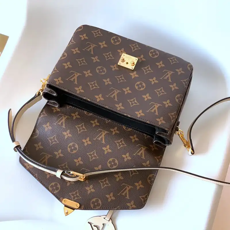 LV Bags 2405YA0104