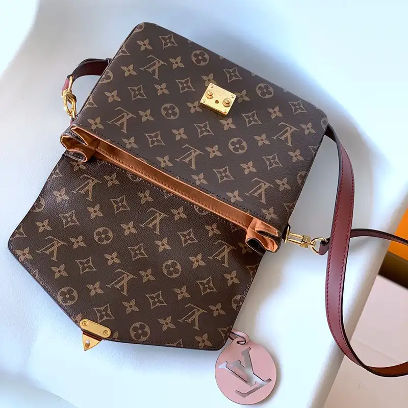 LV Bags 2405YA0105