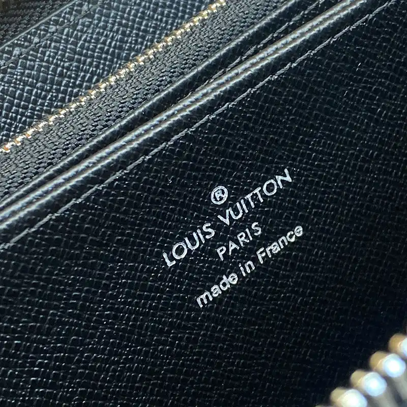 LV Bags 2406YA0025