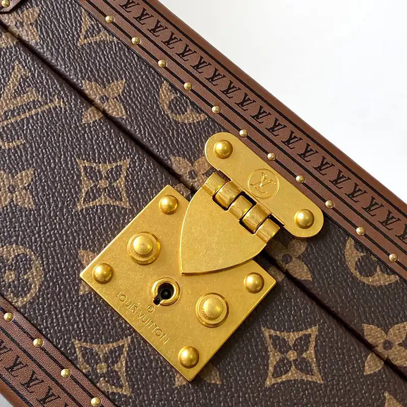 LV Bags 2406YA0132