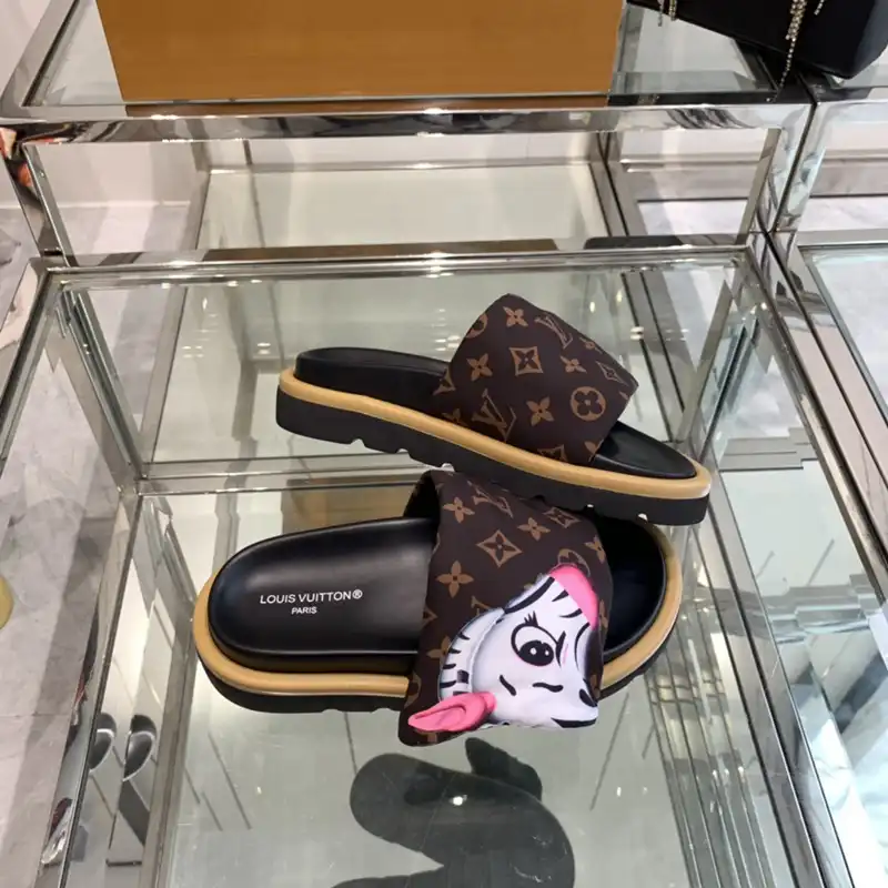 LV Shoes 2407SH0019