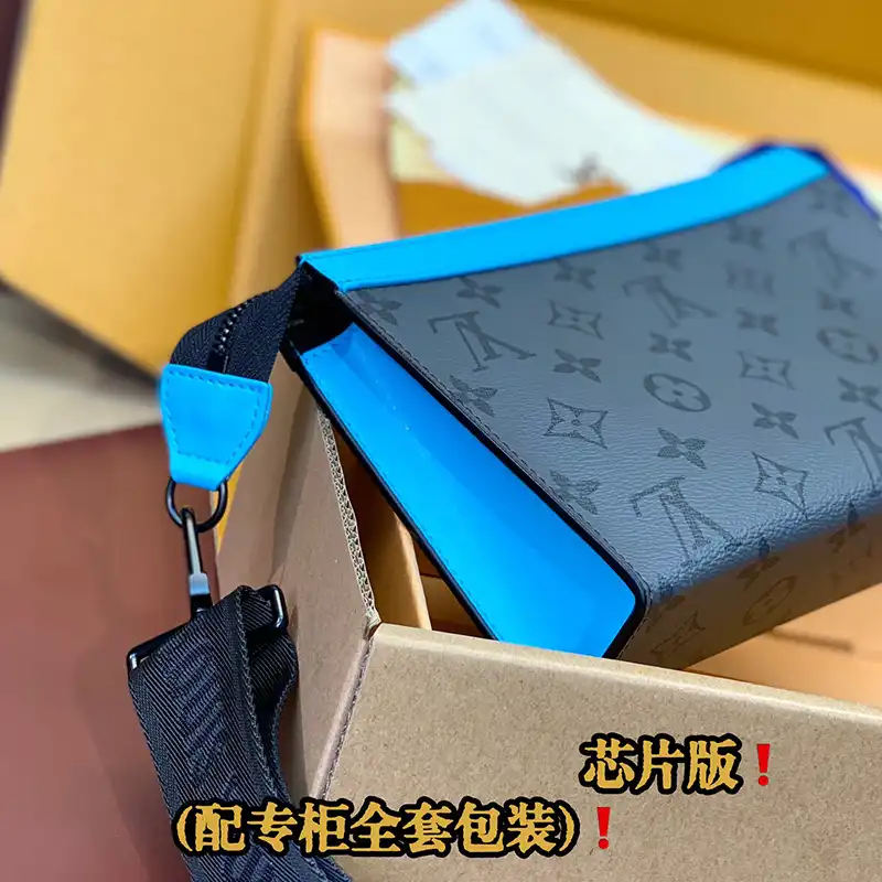 Fashionrepsfam ru LV Bags 2407YZ0061