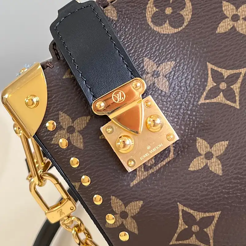 Fashionrepsfam ru LV Bags 2407YZ0180