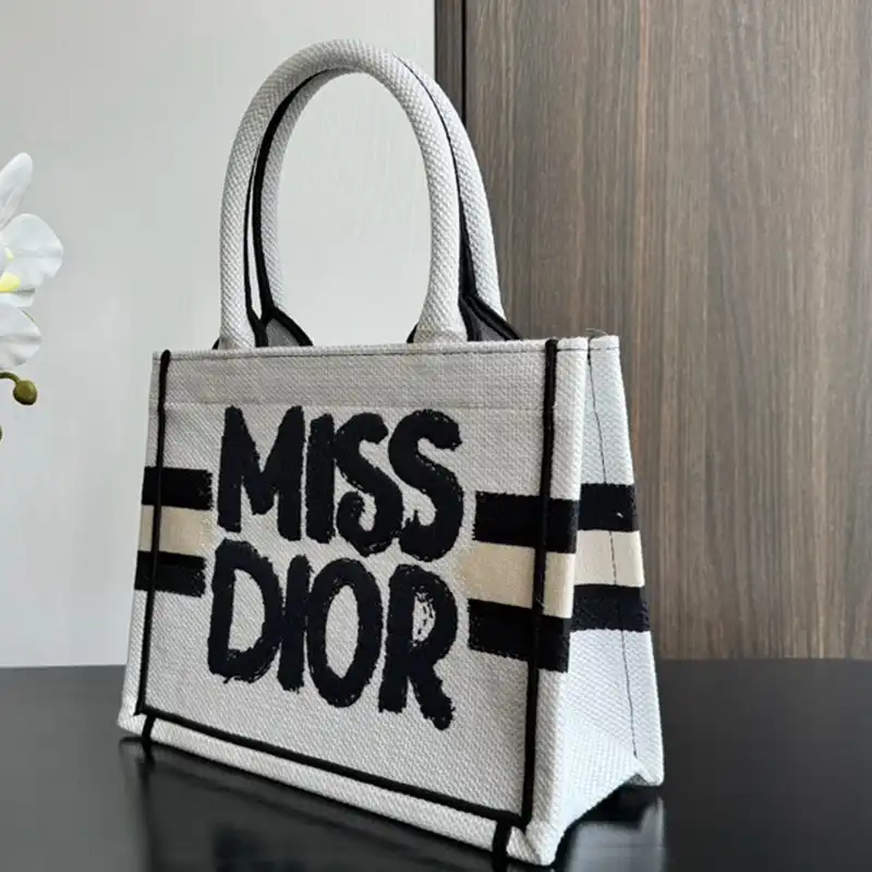 Fashionrep Dio Bags 2408YA0016