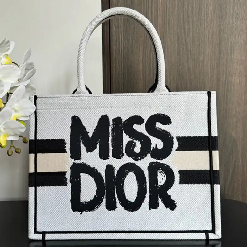 Fashionrep Dio Bags 2408YA0017