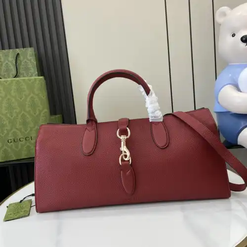 Gucci Bags 2408YA0031