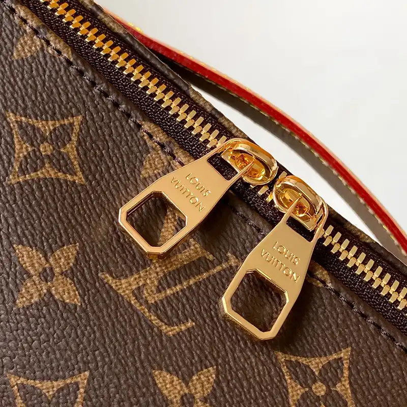 LV Bags 2408YA0202