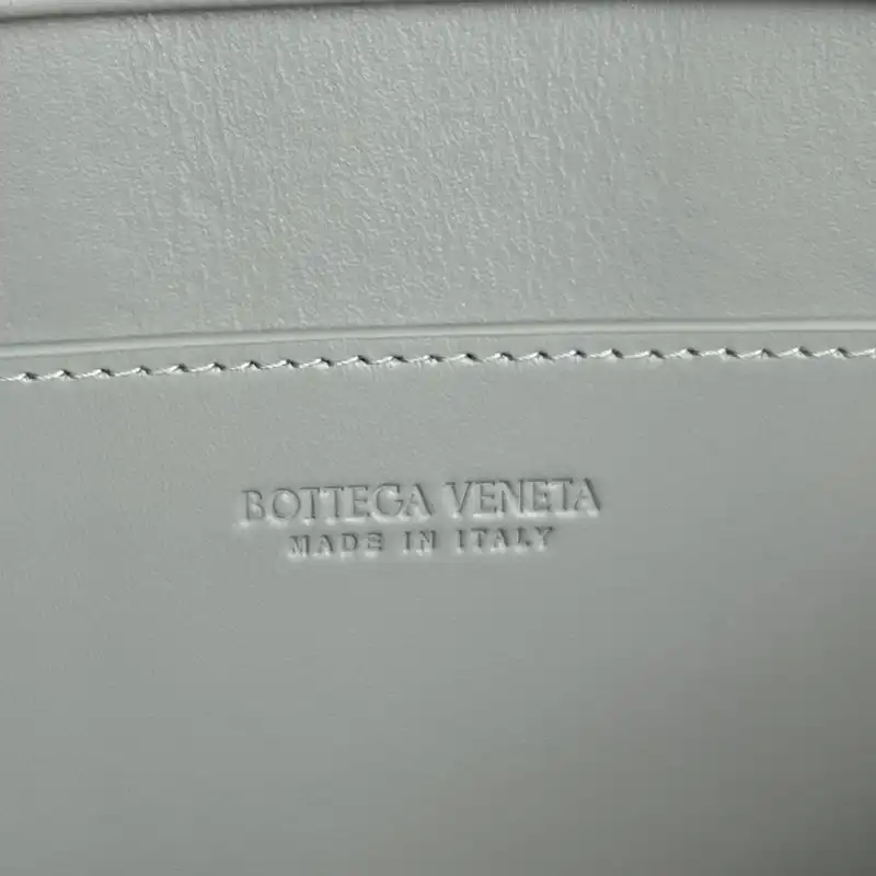 Bottega Veneta Bags 2409SF0019