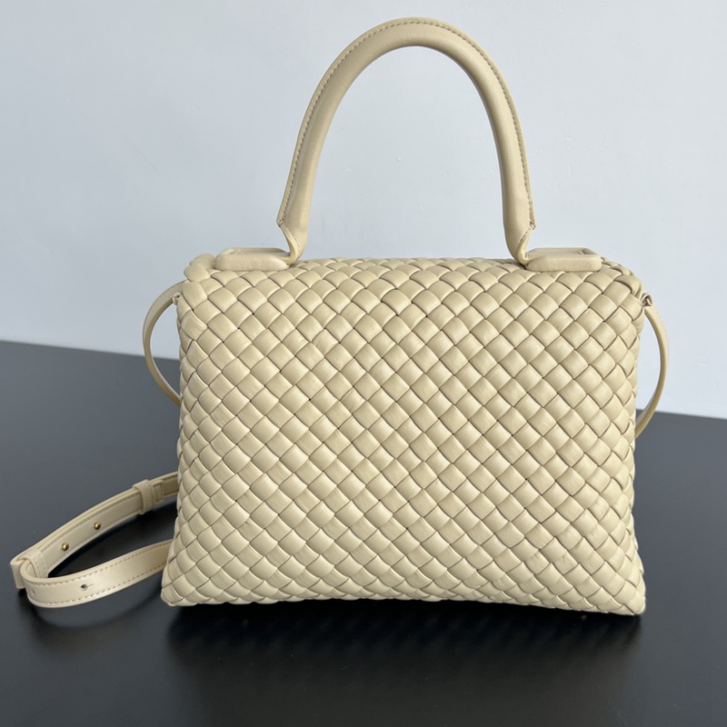 FASH Bottega Veneta Bags 2409SF0024