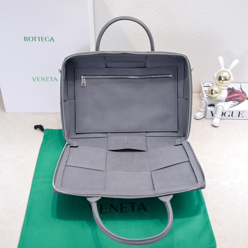 FASH Bottega Veneta Bags 2409SF0055