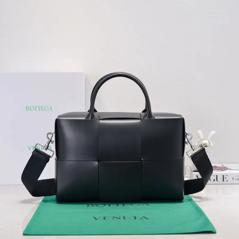 Bottega Veneta Bags 2409SF0058