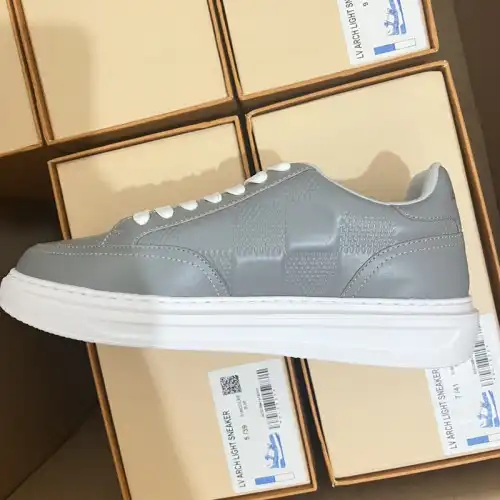 LV Shoes 2409PZ0093