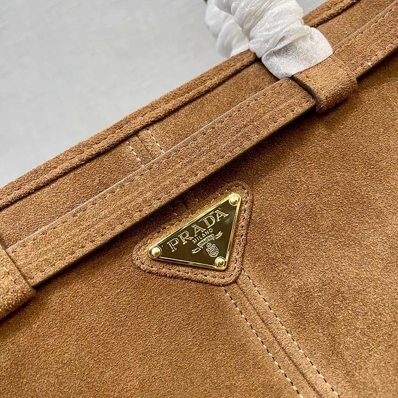 Prada Bags 2409YA0017