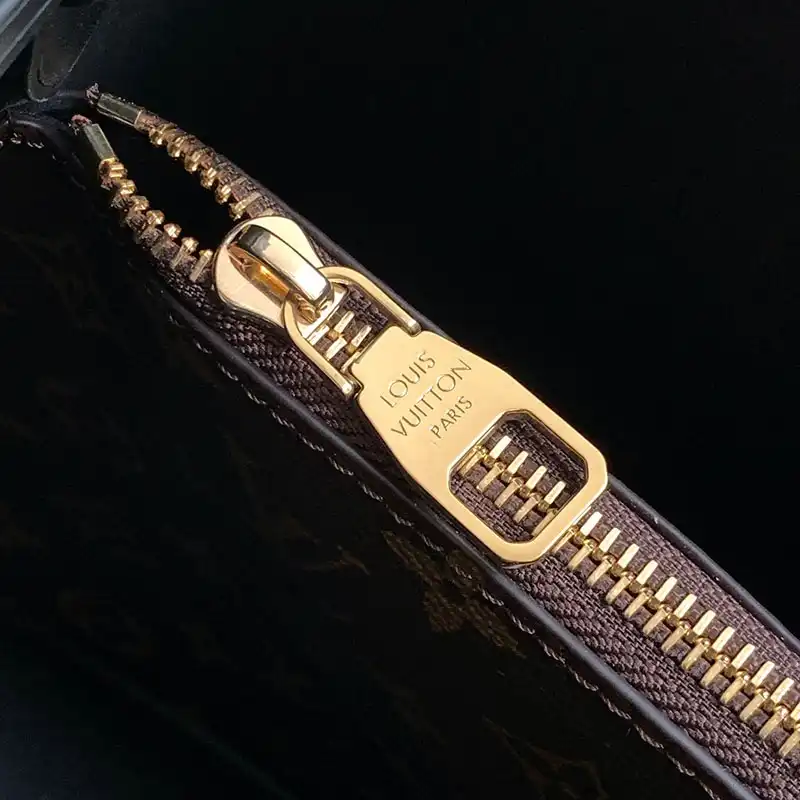 LV Bags 2409YA0060