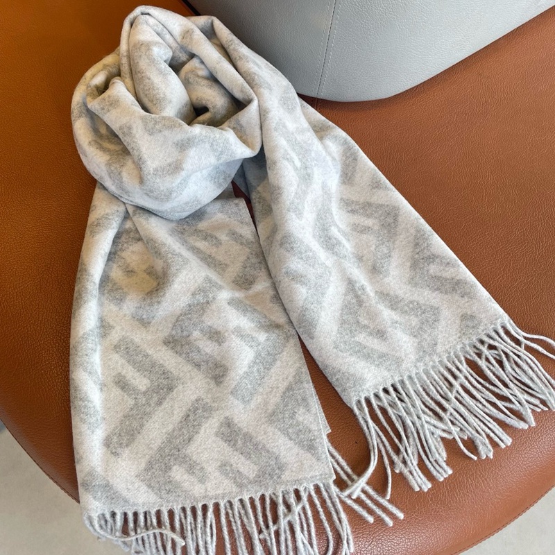 FASH Free Gifts For US$240 Free Scarf 2410PR0042