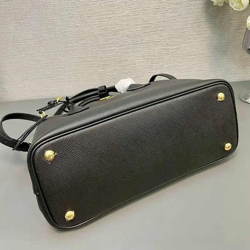 Prada Bags 2410YA0004