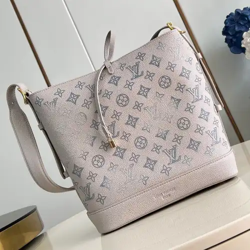 LV Bags 2410YA0182