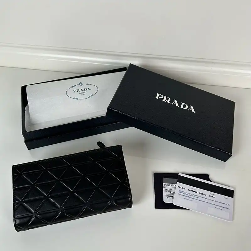 Prada Bags 2411YA0012