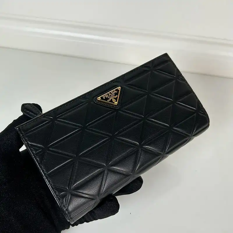 Prada Bags 2411YA0012