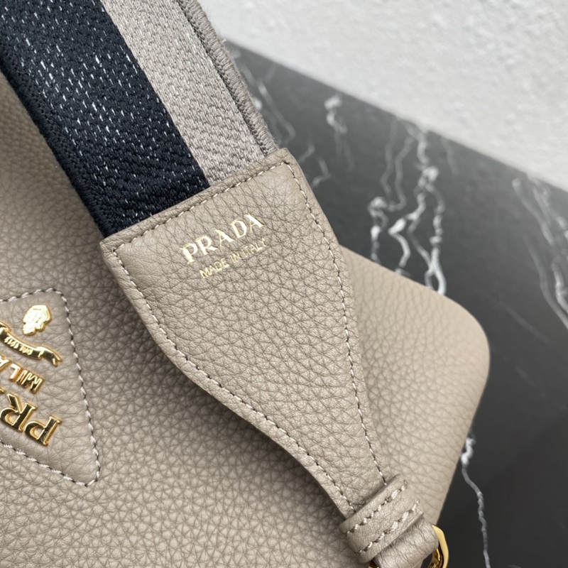 FASH Prada Bags 2411YA0111