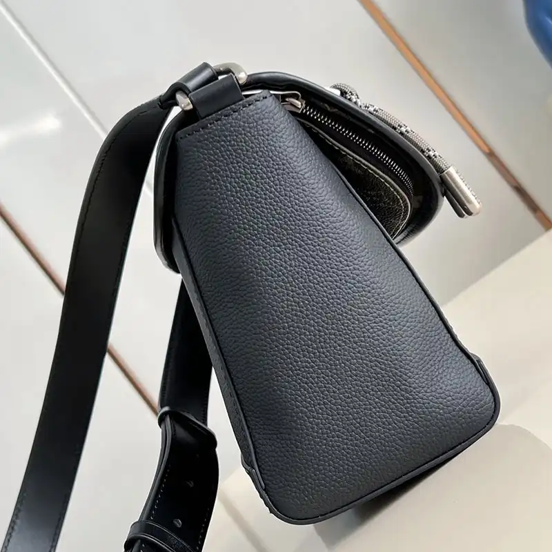 Fashionrepsfam ru LV Bags 2411YA0210