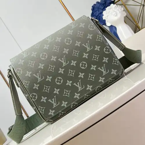 LV Bags 2411YA0214