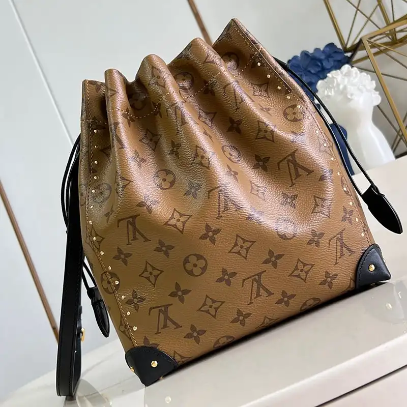 LV Bags 2411YA0262