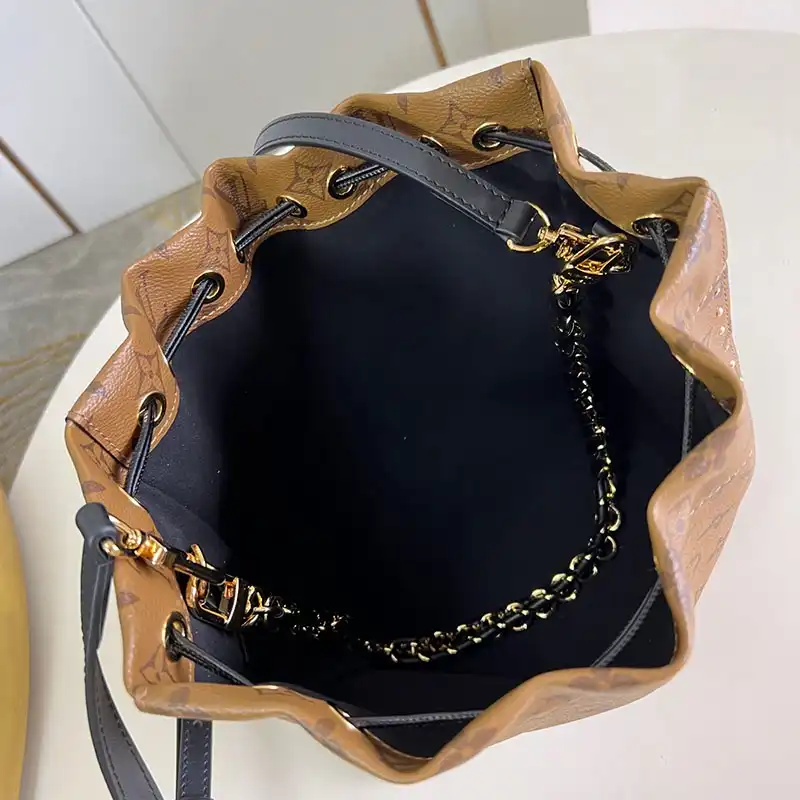 LV Bags 2411YA0262