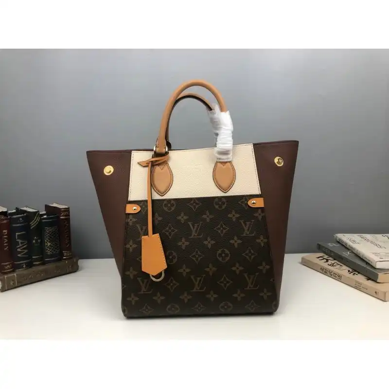 LV Bags 2012SH0016