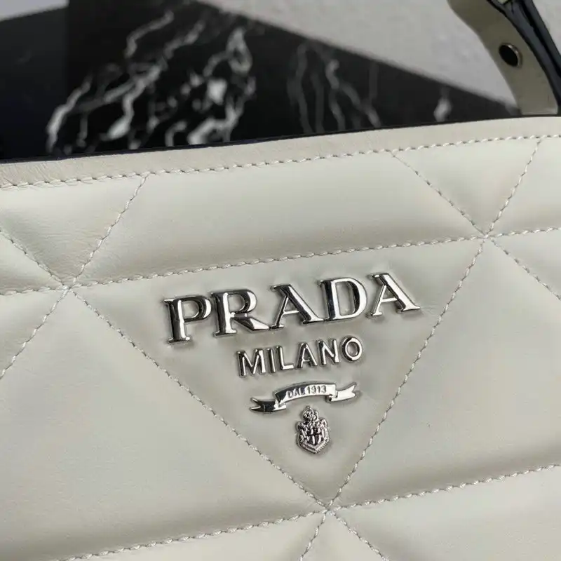 Fashionrep Prada Bags 2012SH0022